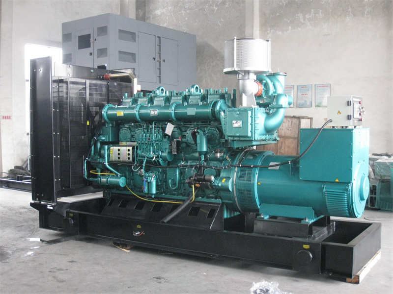 密云200KW 柴油发电机的油耗是多少？